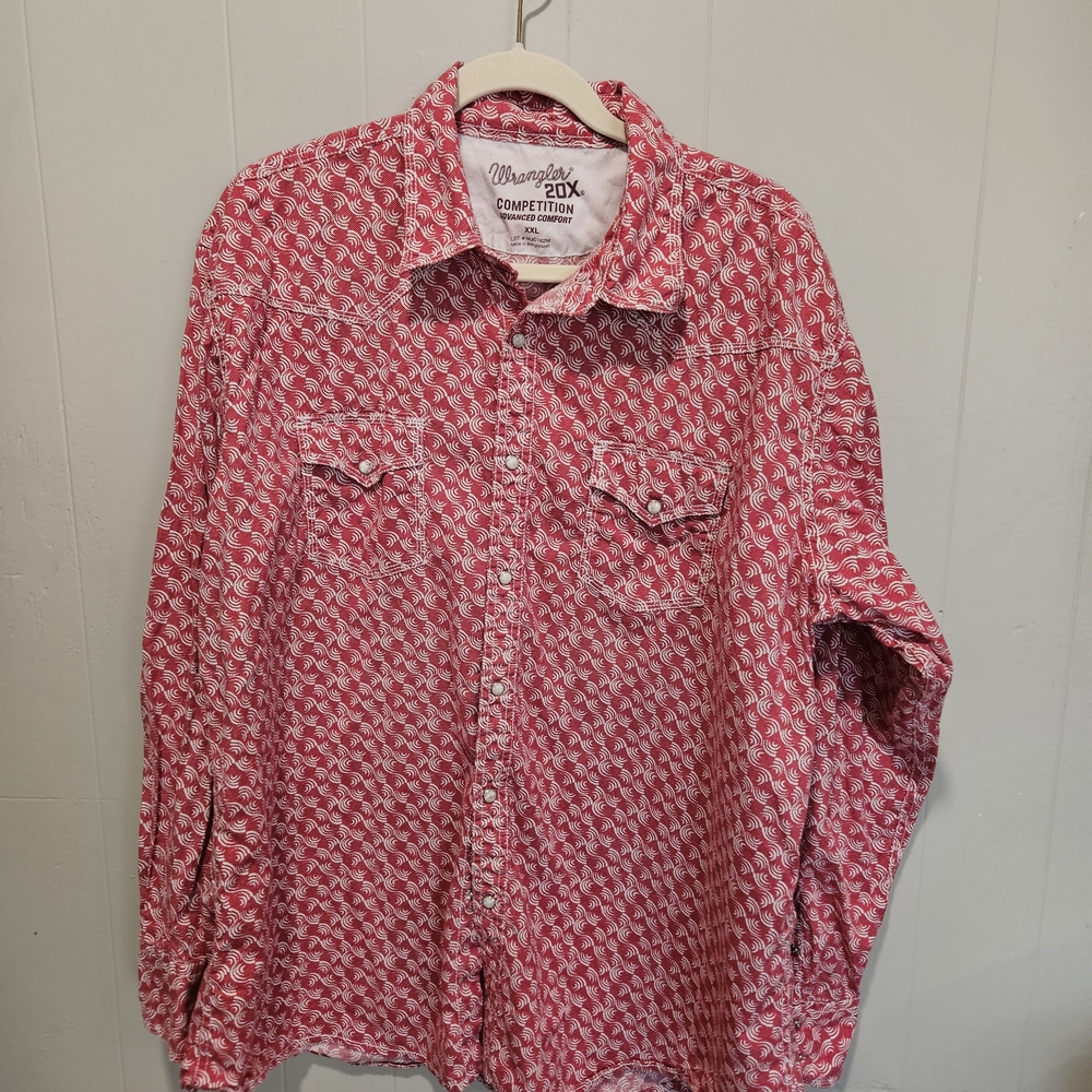 Wrangler Men’s Red Patterned Button-Down Shirt - image 1